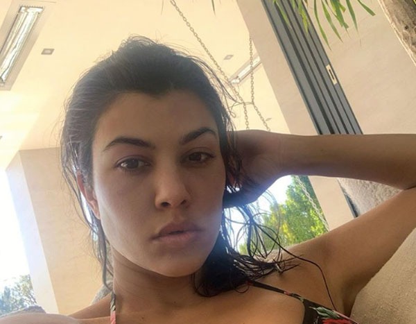 Kourtney Kardashian's Latest Bikini Selfie Is Heating Up Instagram